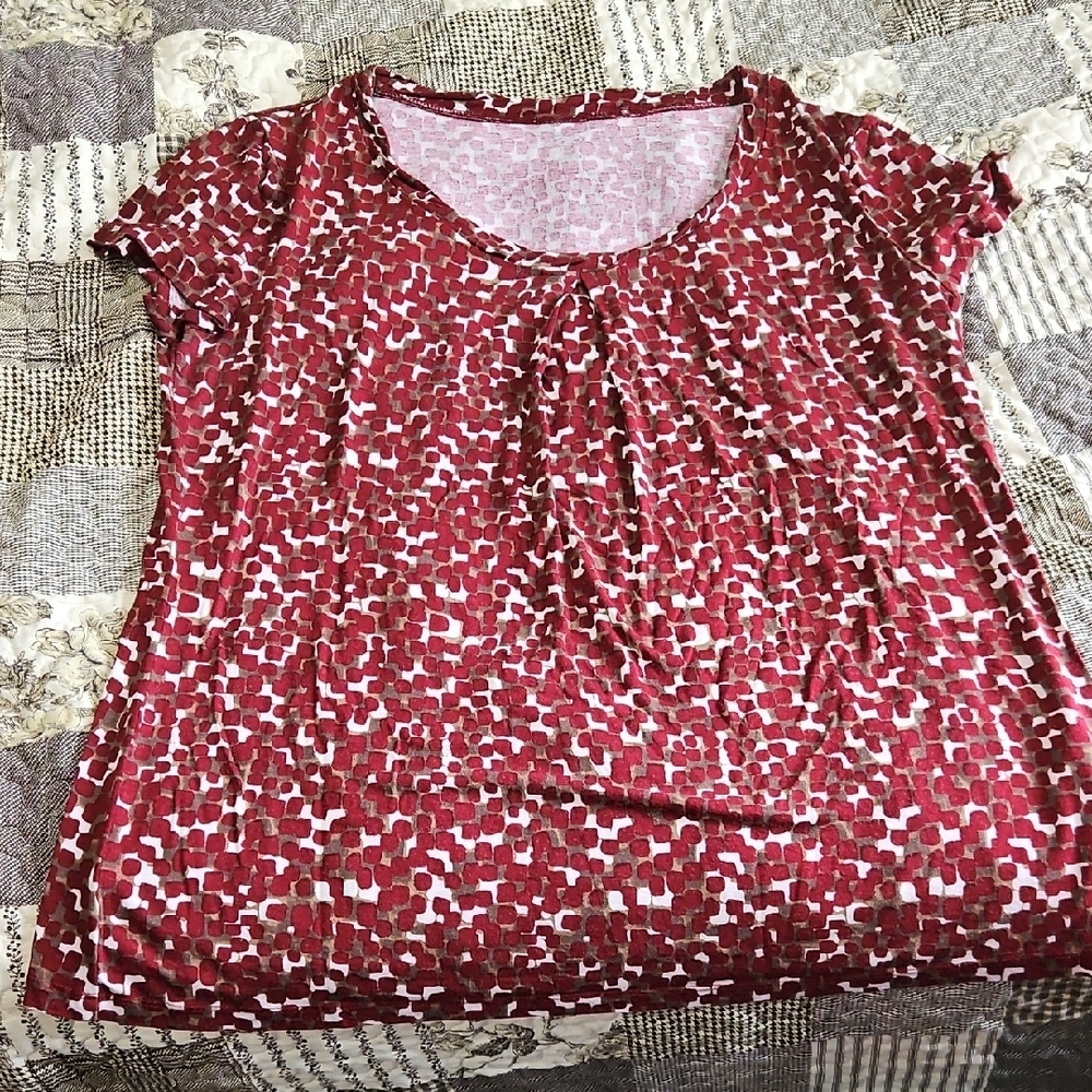 Cleo Red and White Ruched Cap Sleeve Blouse